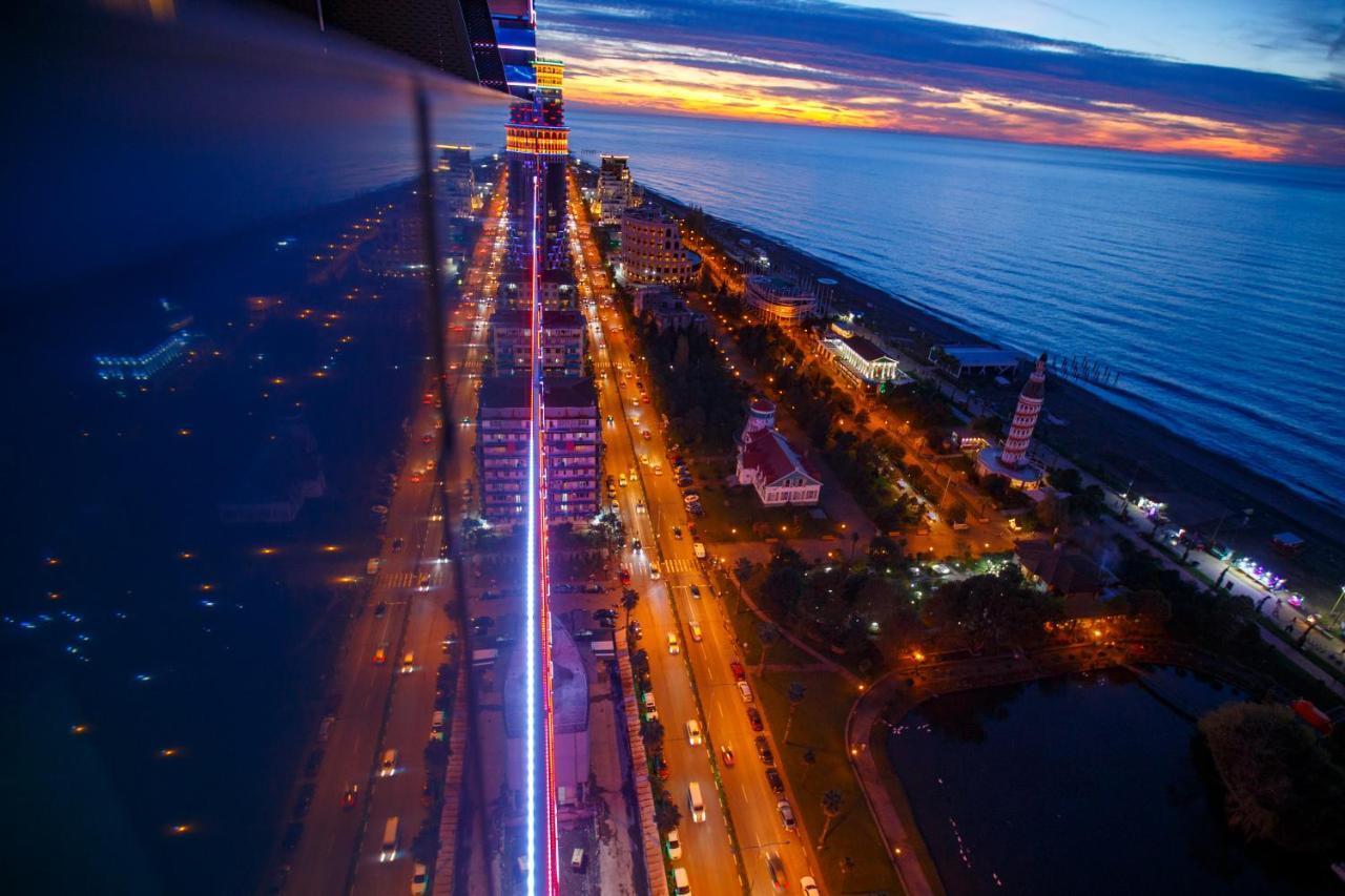 Orbi City Luxury Suite Batumi Exterior foto